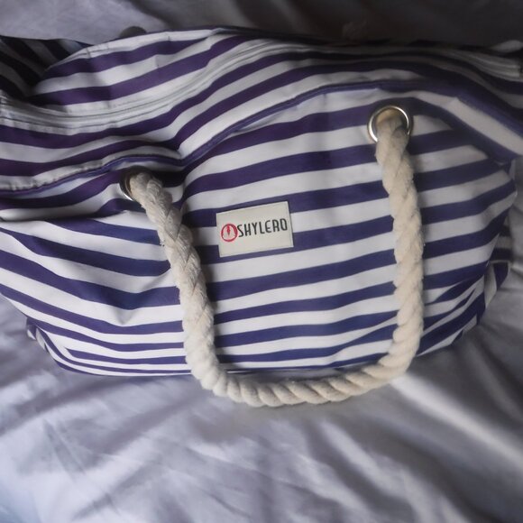 Shylero Beach Bag and Pool Bag.  Large Beach Tote is Zippered. 22 x 14 x 6 - Picture 1 of 8